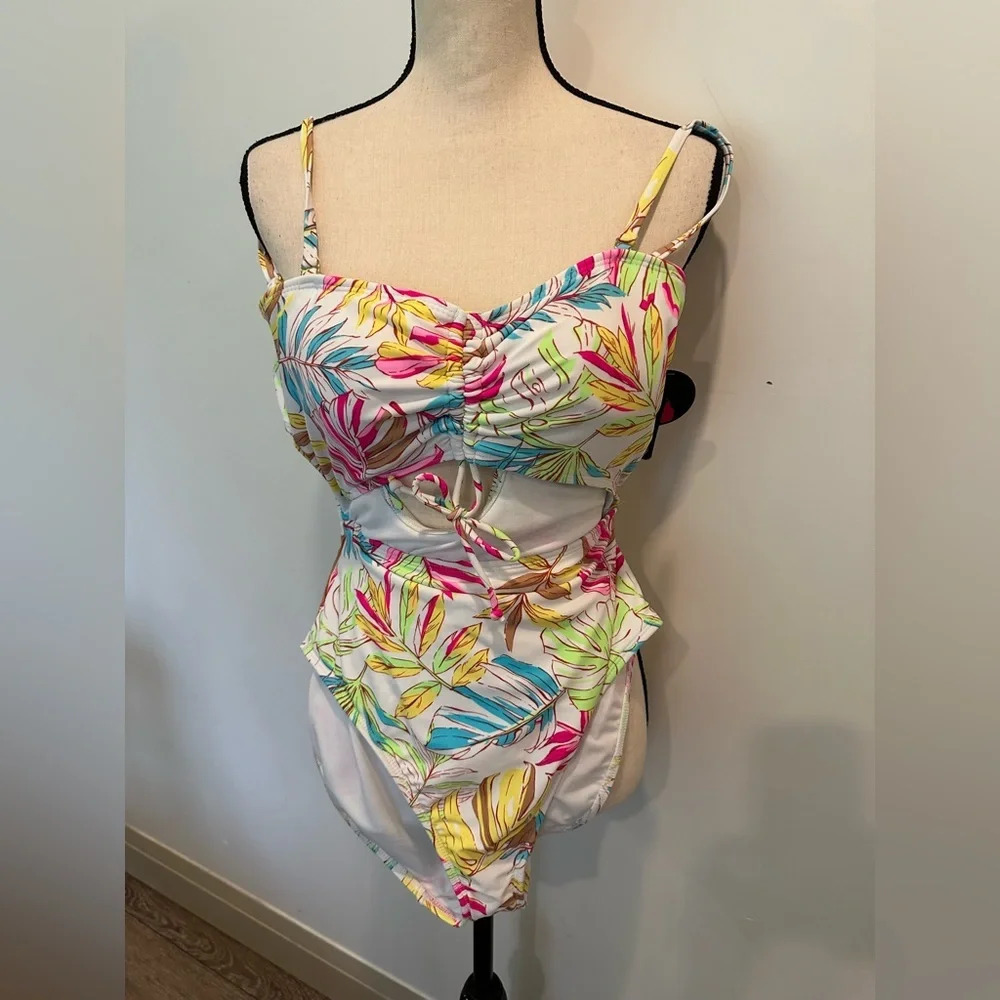 No Boundaries One Piece Bathing Suit Jungle Print Multicolor L NWT